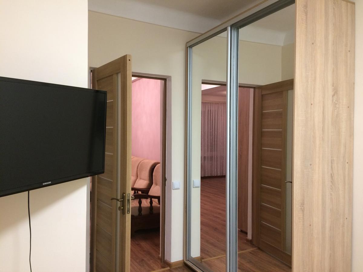 Apartments Печерск 키예프 외부 사진